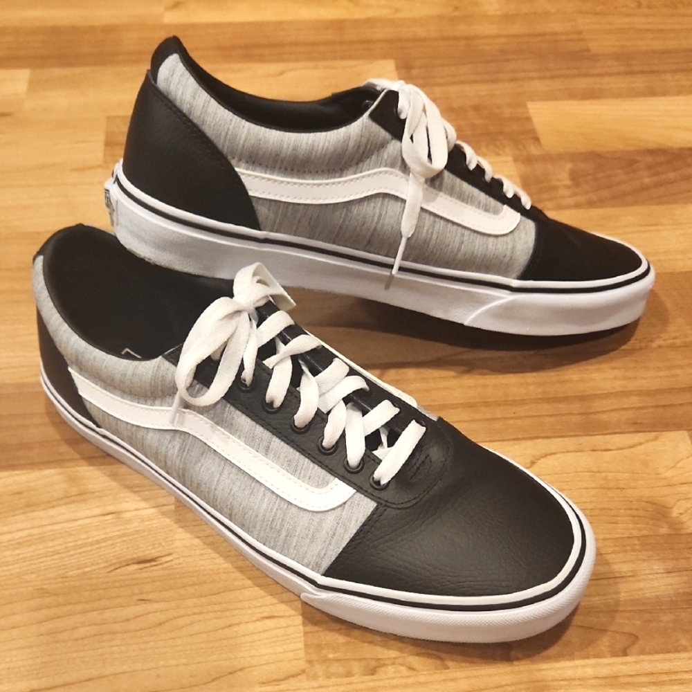 Vans Black and Gray Sneakers with Flat Rubber Sole